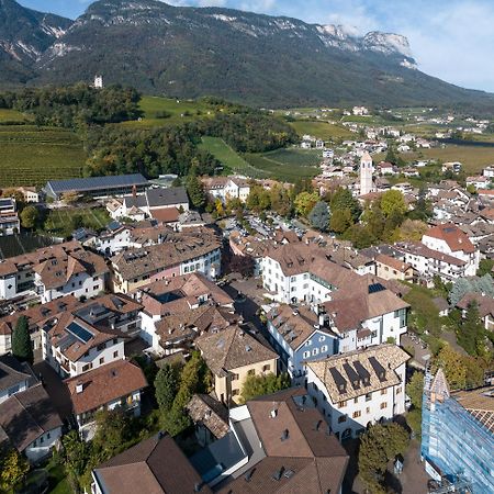 Schmitte Am Sonnenwirtsplatz Eppan In South Tyrol Apartman Appiano Sulla Strada Del Vino Kültér fotó